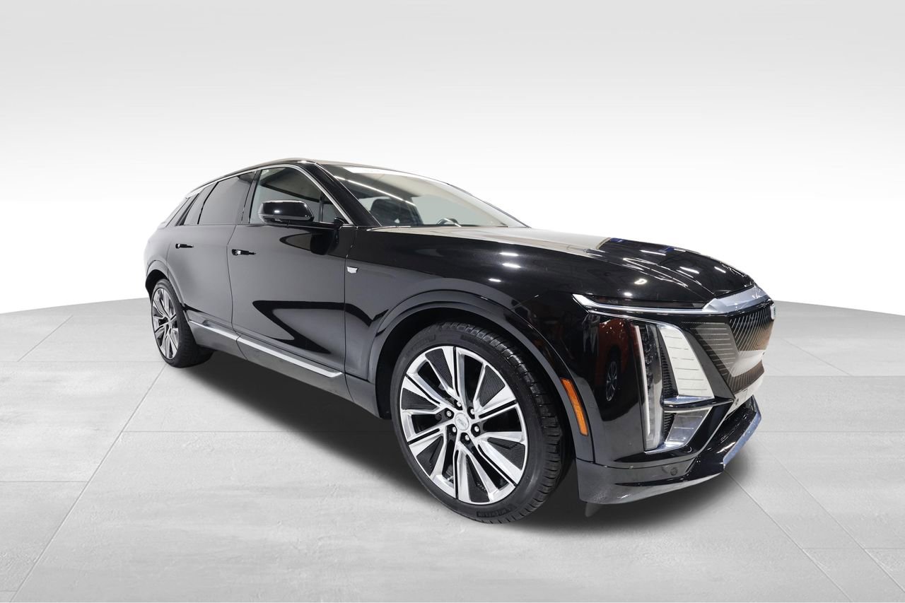 Certified 2024 Cadillac Lyriq Luxury w/ LPO, Floor Liner Package image 6