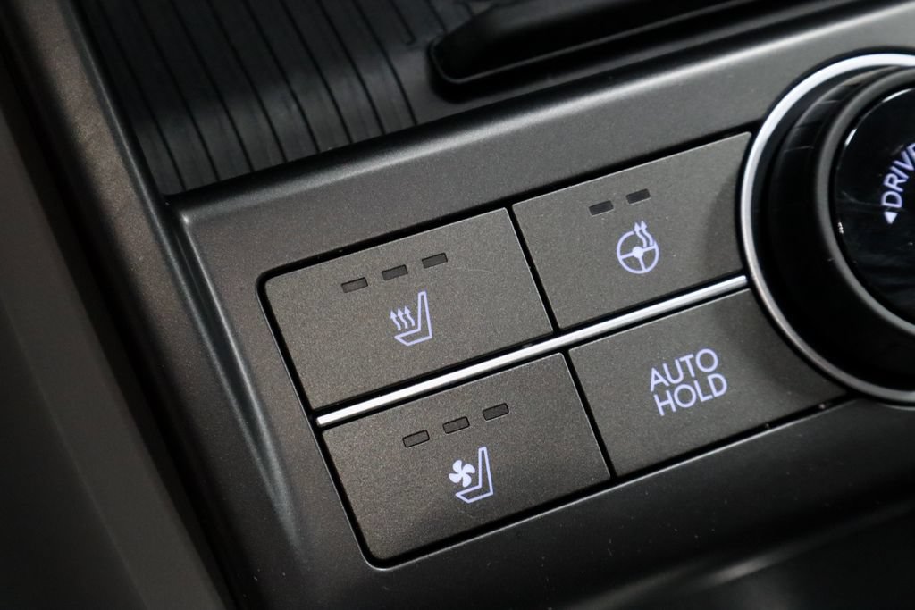 Used 2024 Hyundai Kona Limited AWD/4WD image 5