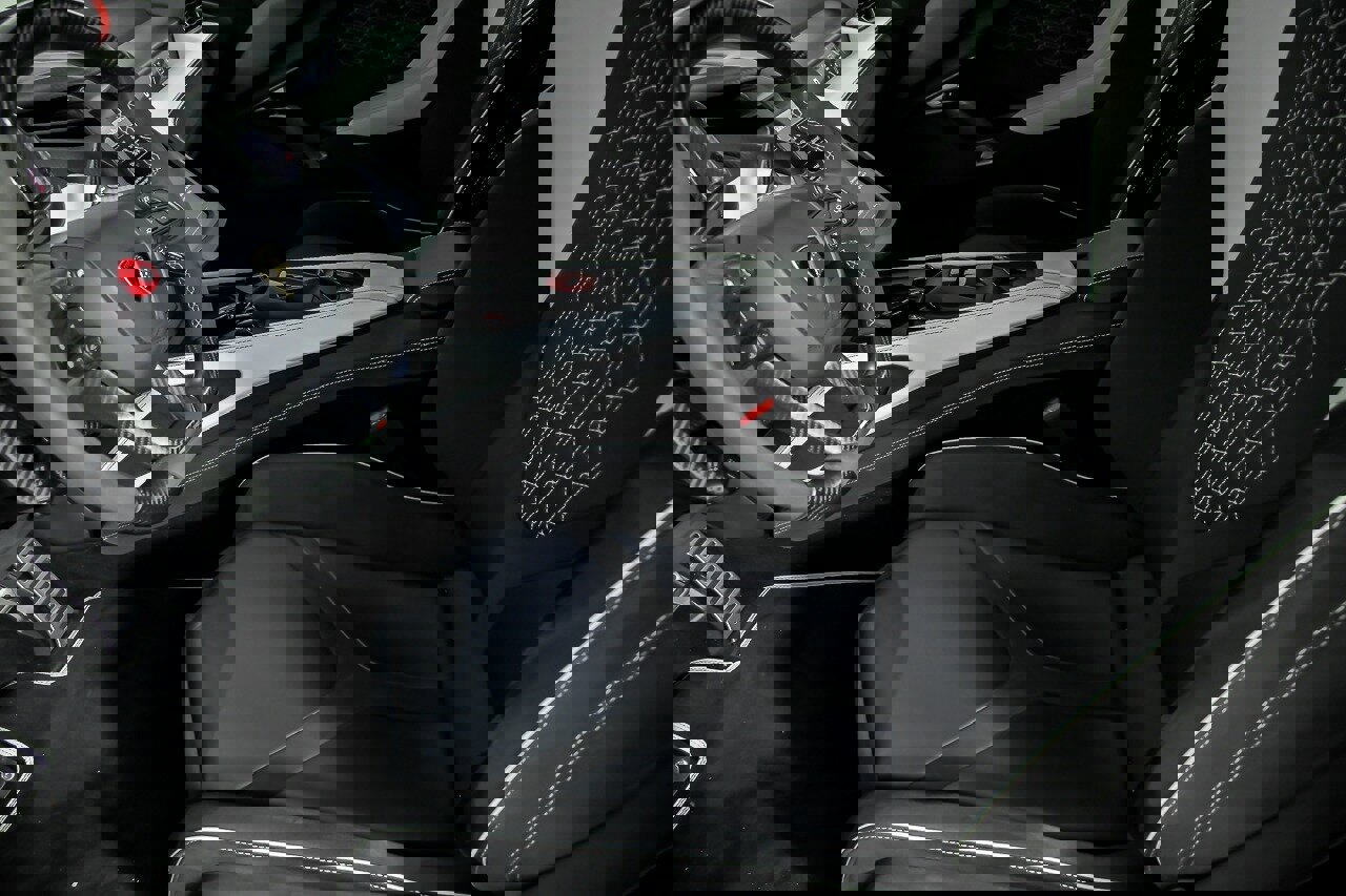 Used 2024 Lamborghini Revuelto image 29