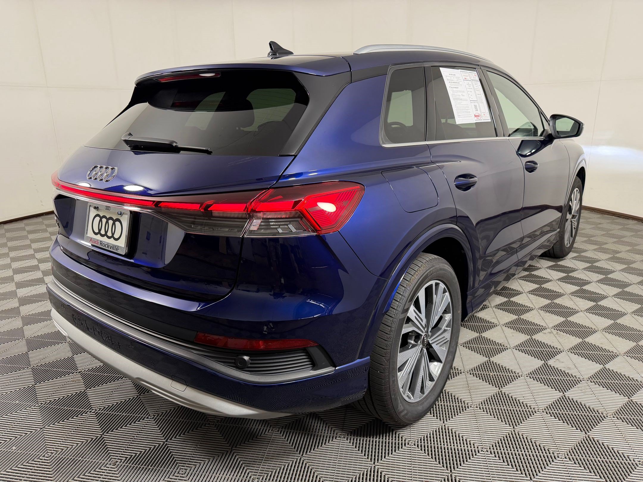 Certified 2023 Audi Q4 e-tron Premium w/ Convenience Package RWD image 9