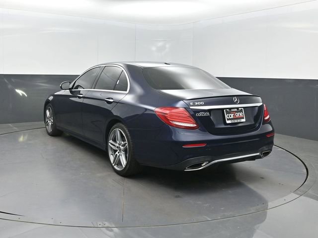 Used 2019 Mercedes-Benz E 300 image 3