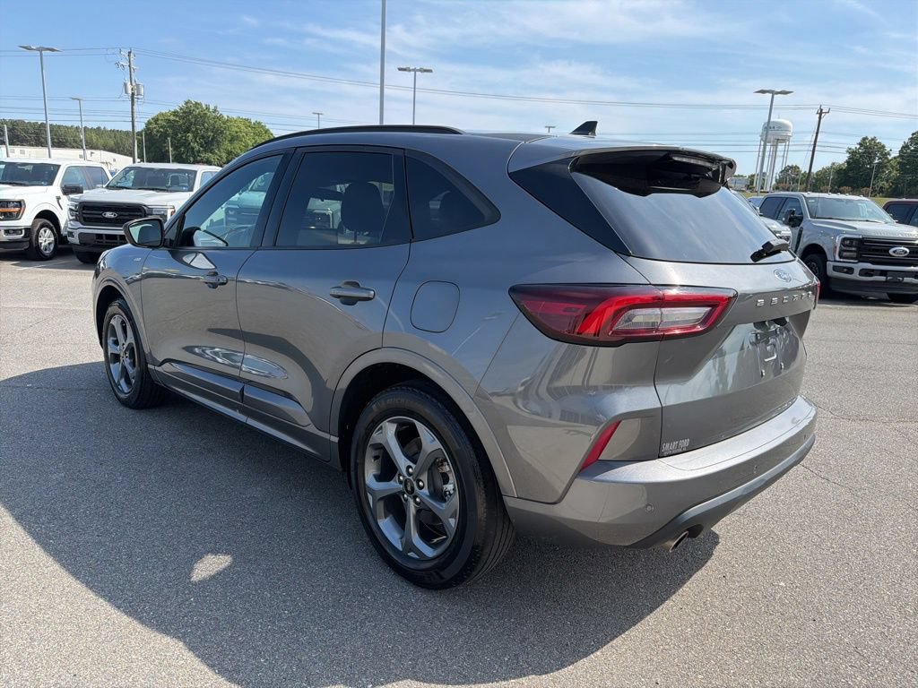 Certified 2024 Ford Escape ST-Line w/ Tech Pack #1 FWD image 6