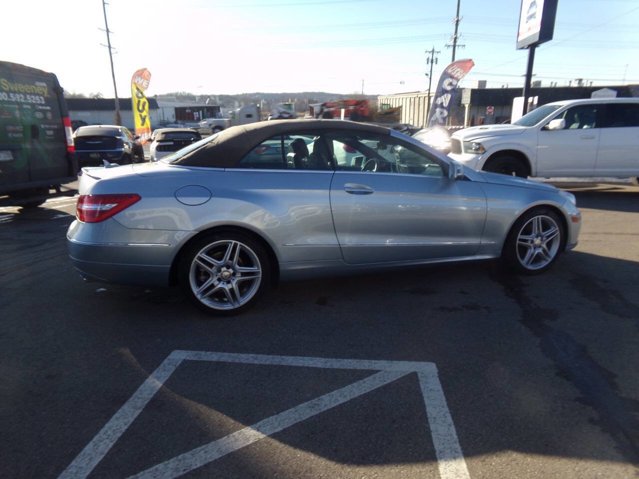 Used 2013 Mercedes-Benz E 350 E 350 2dr Convertible w/ Premium 2 Pkg image 4