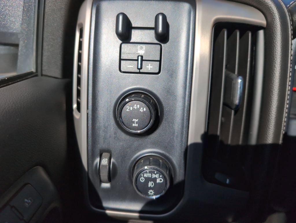 Used 2019 GMC Sierra 2500 Denali w/ Duramax Plus Package image 18
