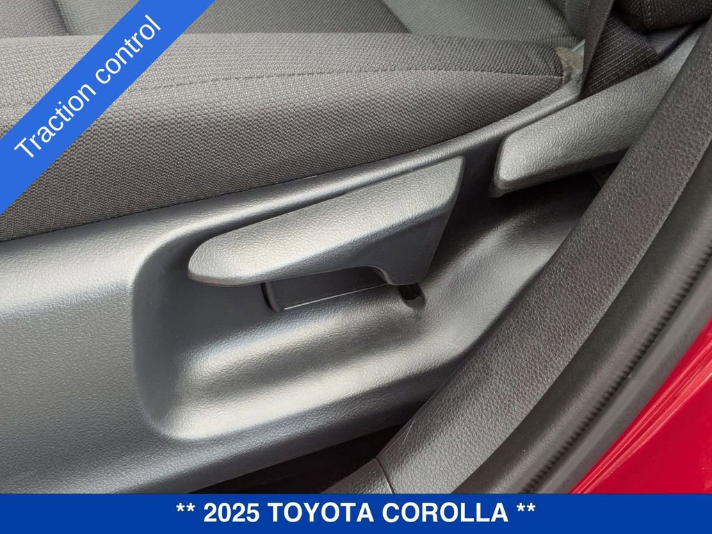 Used 2025 Toyota Corolla LE image 16