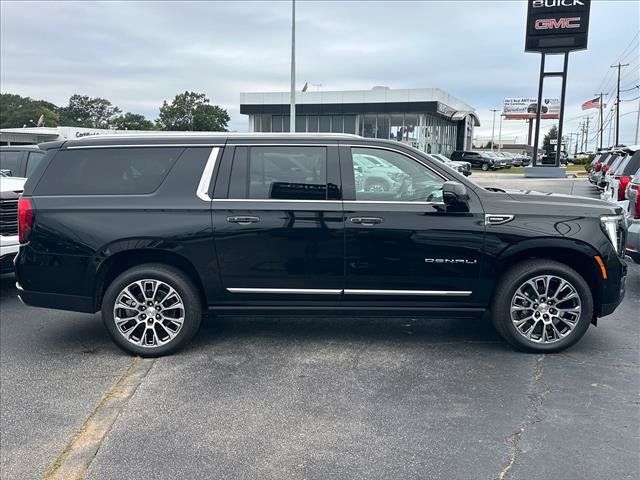 New 2026 GMC Yukon XL Denali w/ Denali Reserve Package AWD/4WD image 14