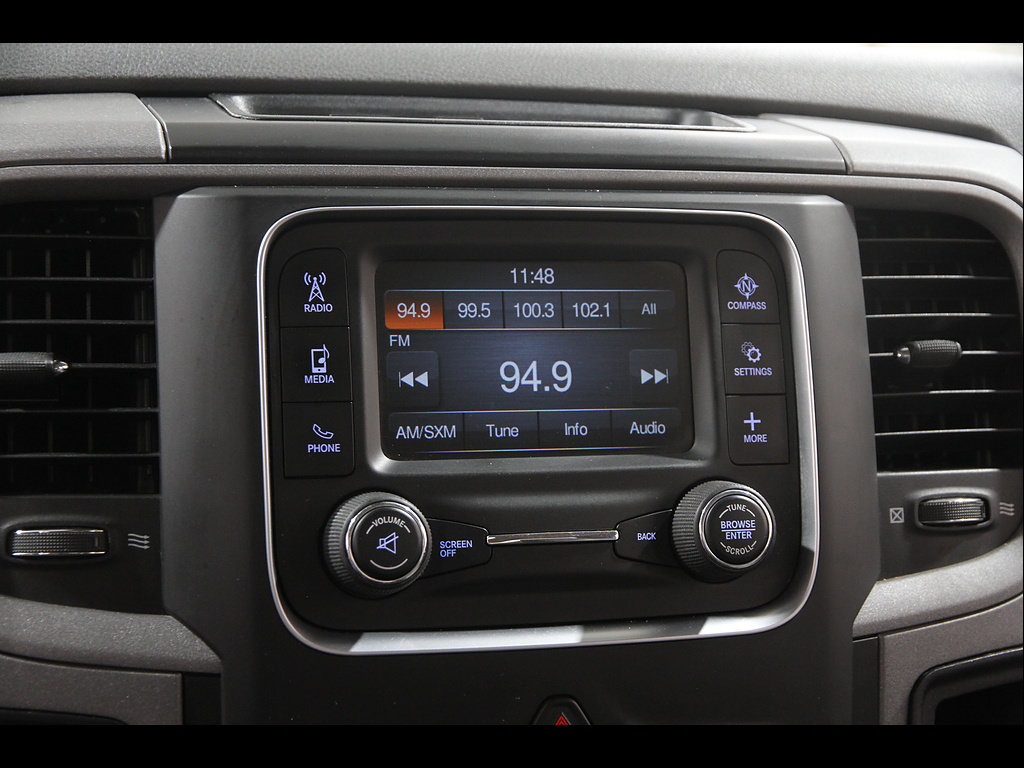 Used 2019 RAM 1500 Express w/ Express Value Package AWD/4WD image 9