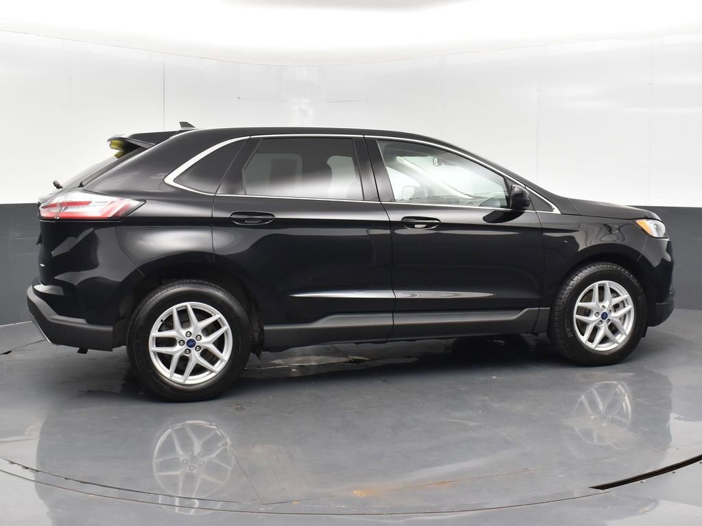 Used 2022 Ford Edge SEL w/ Convenience Package image 5