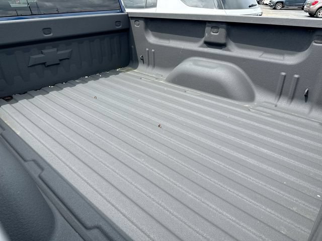 Used 2018 Chevrolet Silverado 1500 LT w/ All Star Edition AWD/4WD image 8