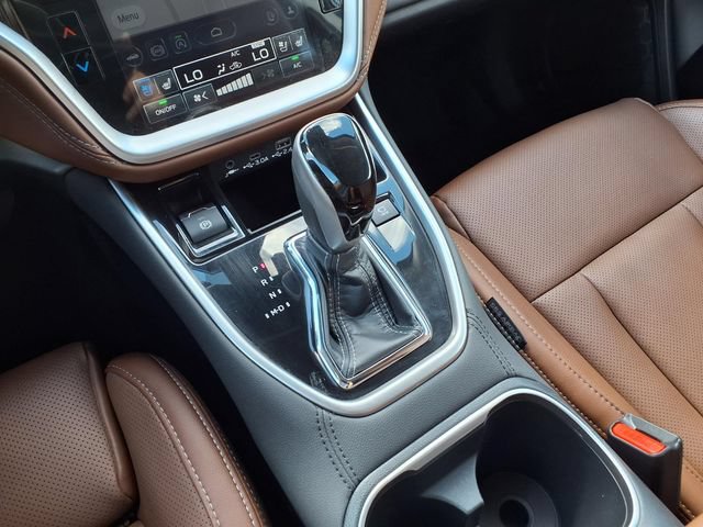 Certified 2025 Subaru Outback Touring AWD/4WD image 17