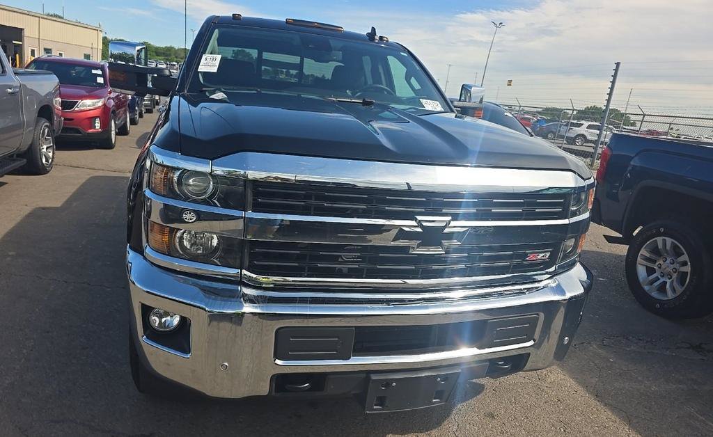 Used 2017 Chevrolet Silverado 2500 LTZ w/ Vortec Plus Package AWD/4WD image 2