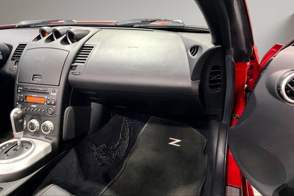 Used 2006 Nissan 350Z Touring RWD image 19