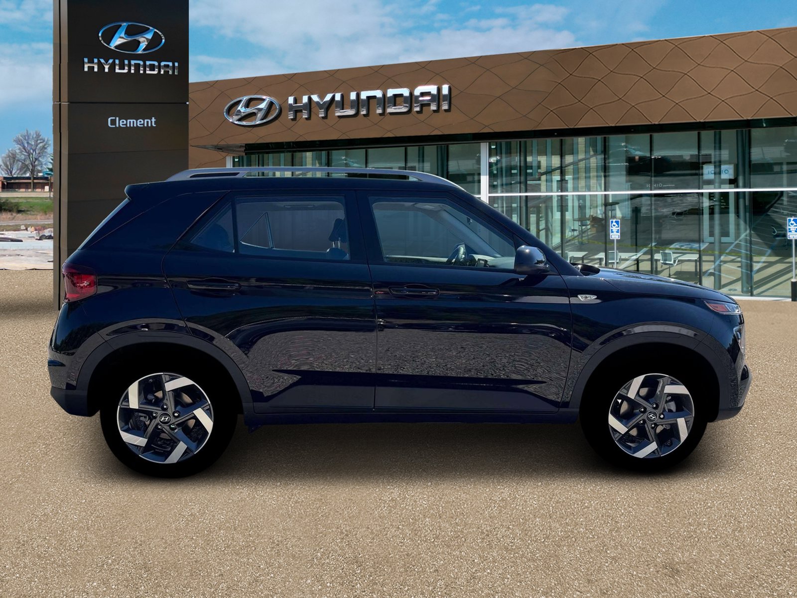New 2026 Hyundai Venue SEL FWD image 9