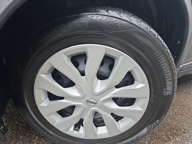 Certified 2020 Nissan Rogue S image 10