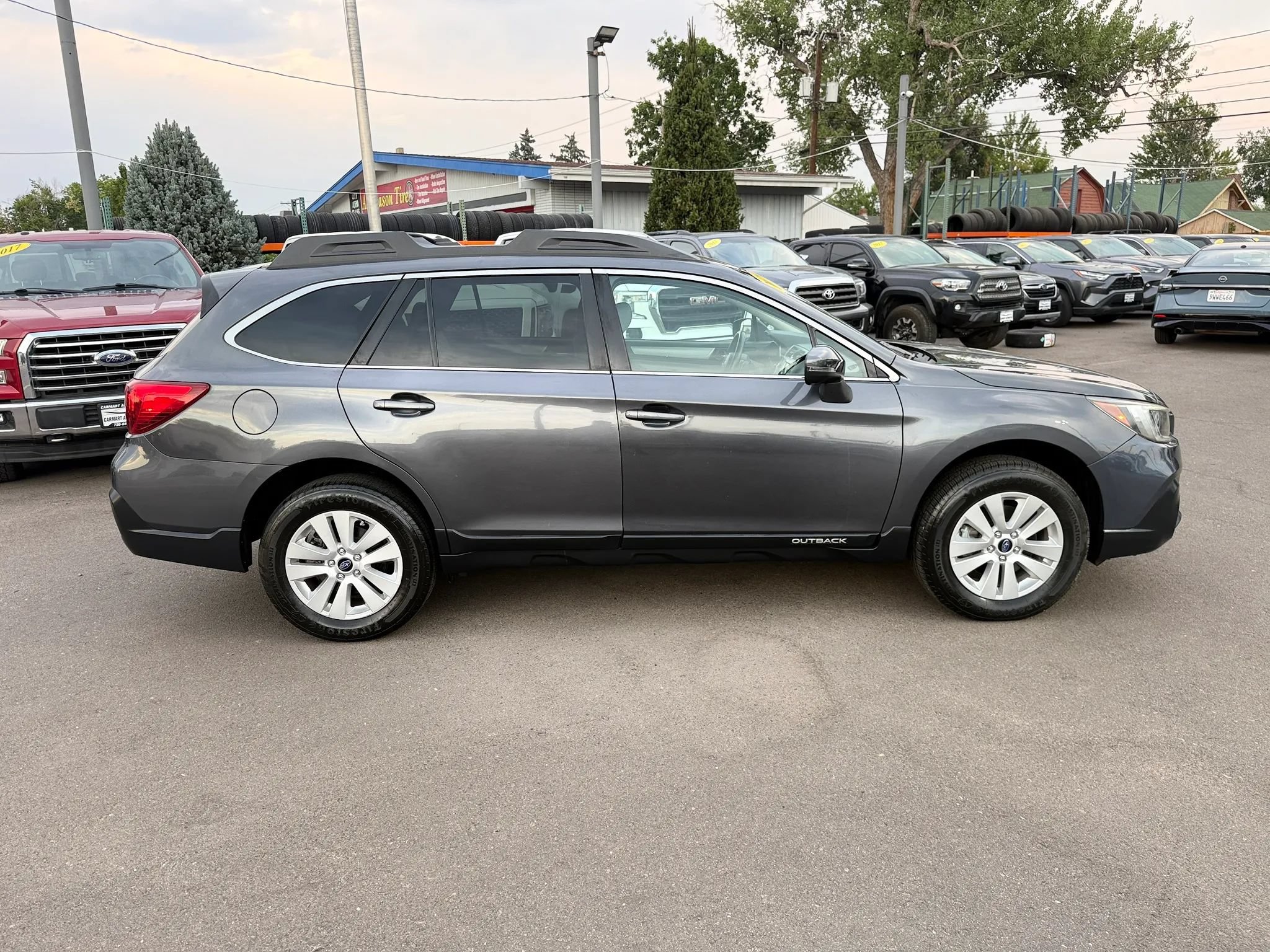 Used 2018 Subaru Outback 2.5i Premium AWD/4WD image 10