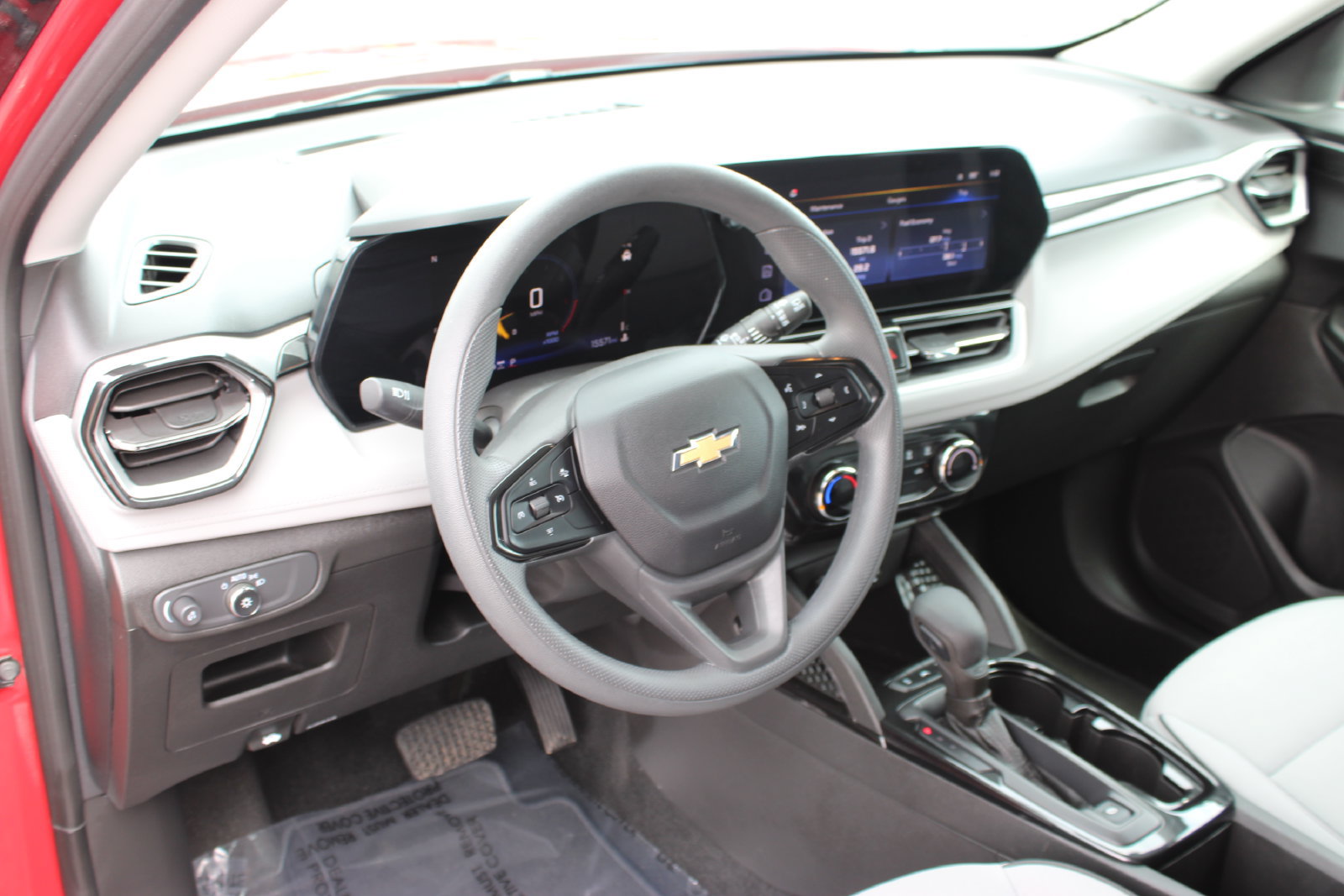 Used 2026 Chevrolet TrailBlazer LT AWD/4WD image 10