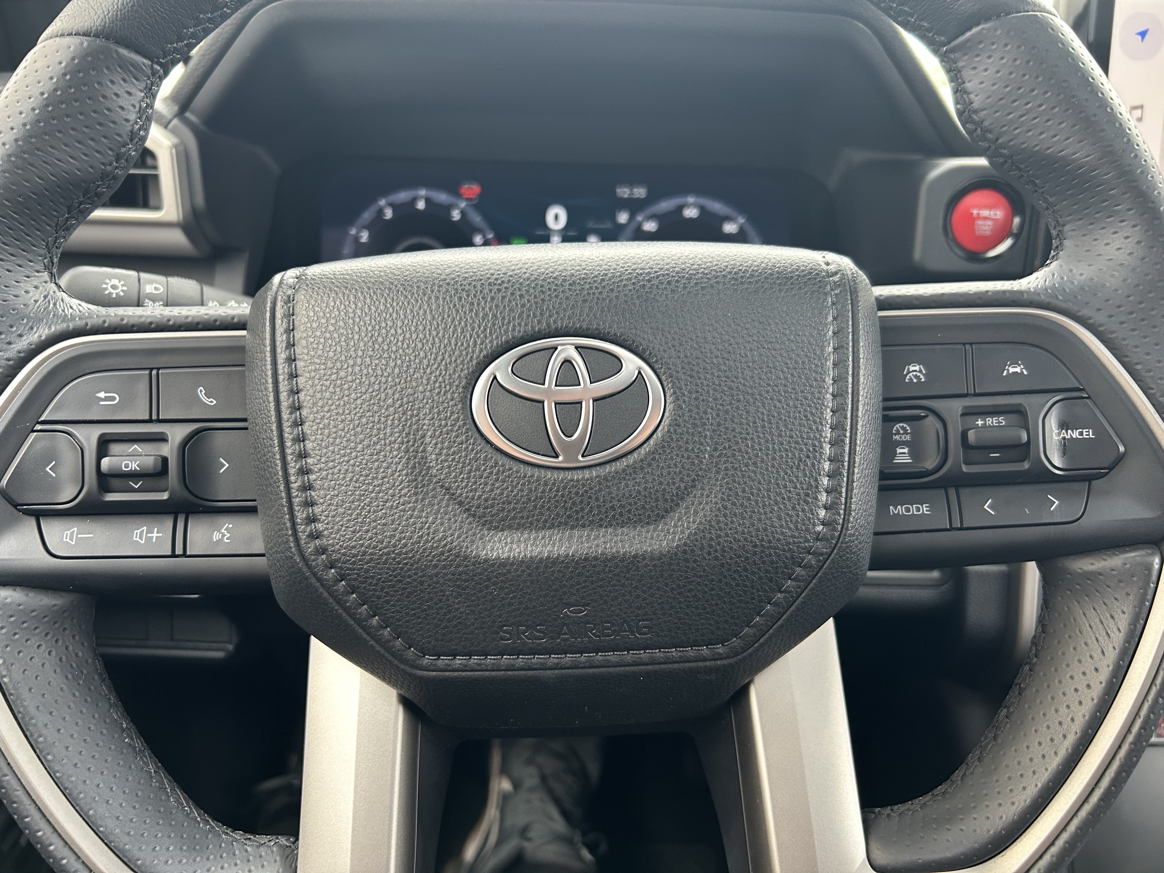 Certified 2026 Toyota 4Runner TRD Off-Road Premium AWD/4WD image 23