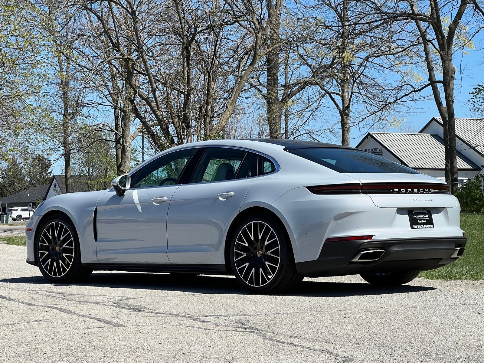 New 2026 Porsche Panamera 4 image 3
