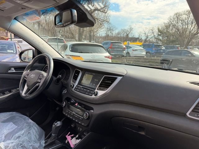 Used 2016 Hyundai Tucson Limited w/ Option Group 03 image 4