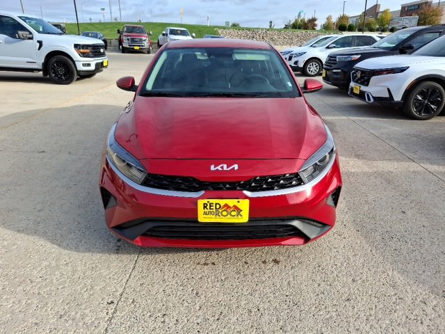 Used 2023 Kia Forte LXS image 2