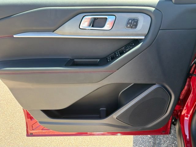 New 2026 Ford Explorer ST-Line w/ ST-Line Street Pack AWD/4WD image 25