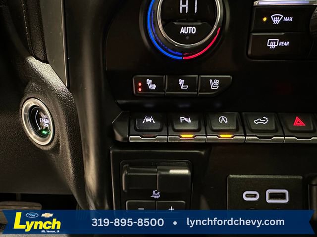 Used 2019 Chevrolet Silverado 1500 LTZ w/ LTZ Premium Package AWD/4WD image 15