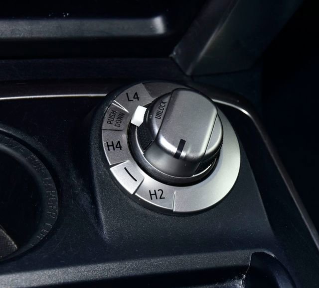Certified 2024 Toyota 4Runner SR5 AWD/4WD image 22