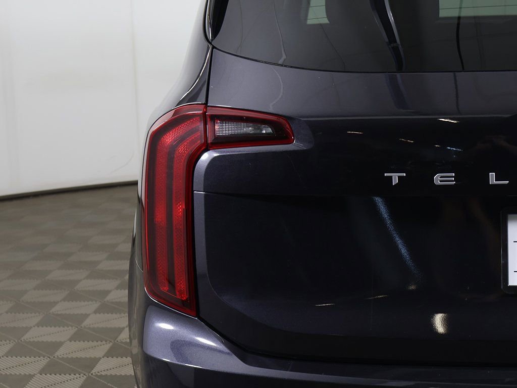 Used 2025 Kia Telluride S image 16