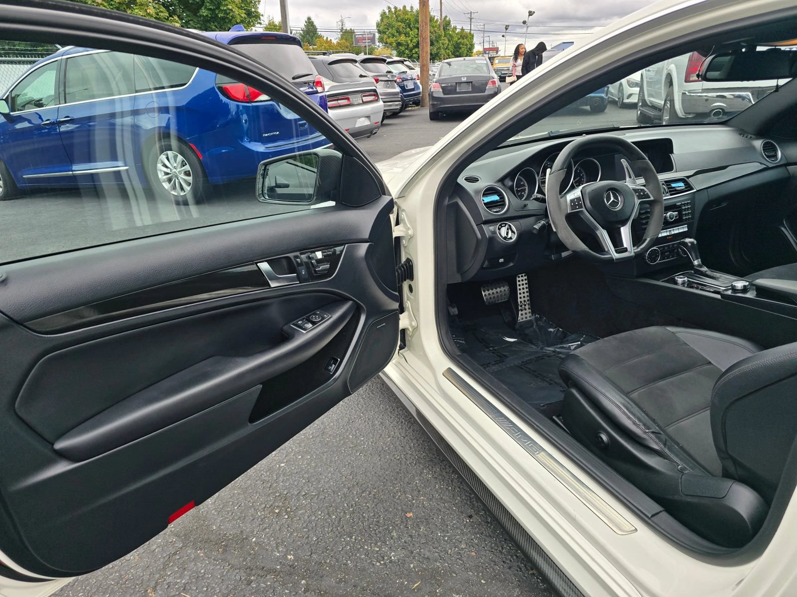 Used 2012 Mercedes-Benz C 63 AMG Coupe image 16