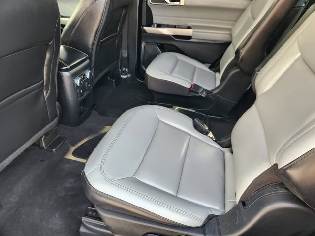 Used 2021 Ford Explorer XLT w/ Equipment Group 202A RWD image 29