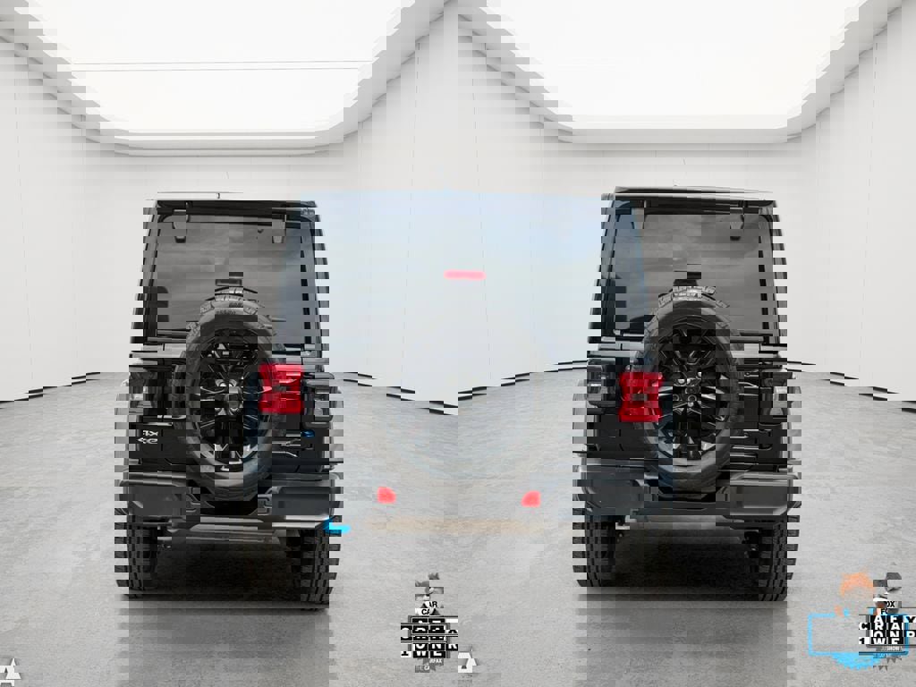 Used 2024 Jeep Wrangler Unlimited Sahara w/ Technology Group image 6