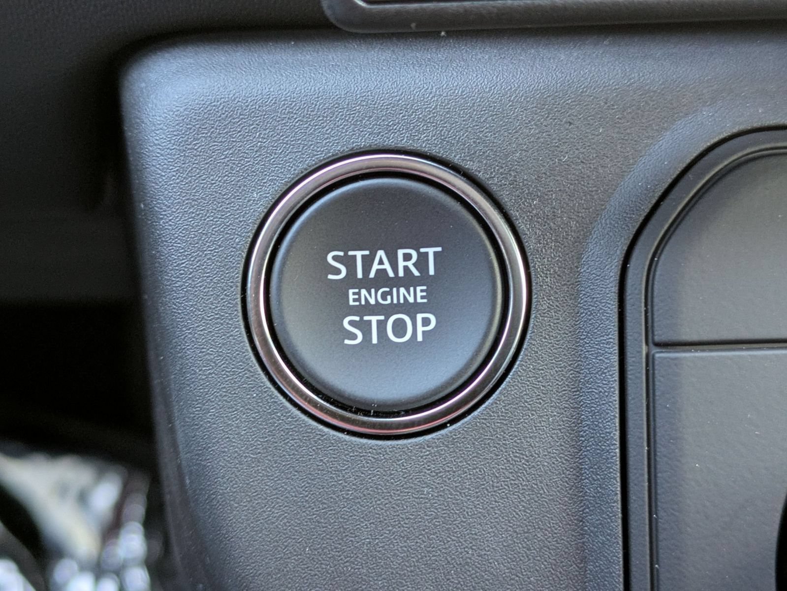 New 2026 Land Rover Defender 130 X-Dynamic SE AWD/4WD image 23