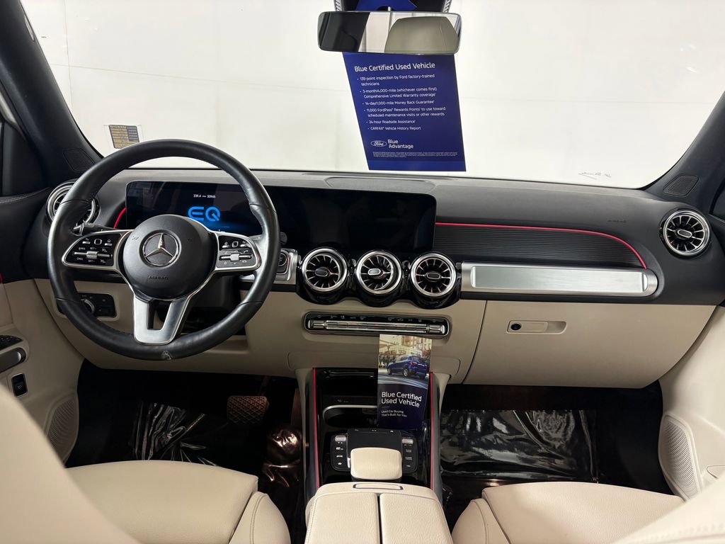 Used 2023 Mercedes-Benz EQB 300 4MATIC image 29