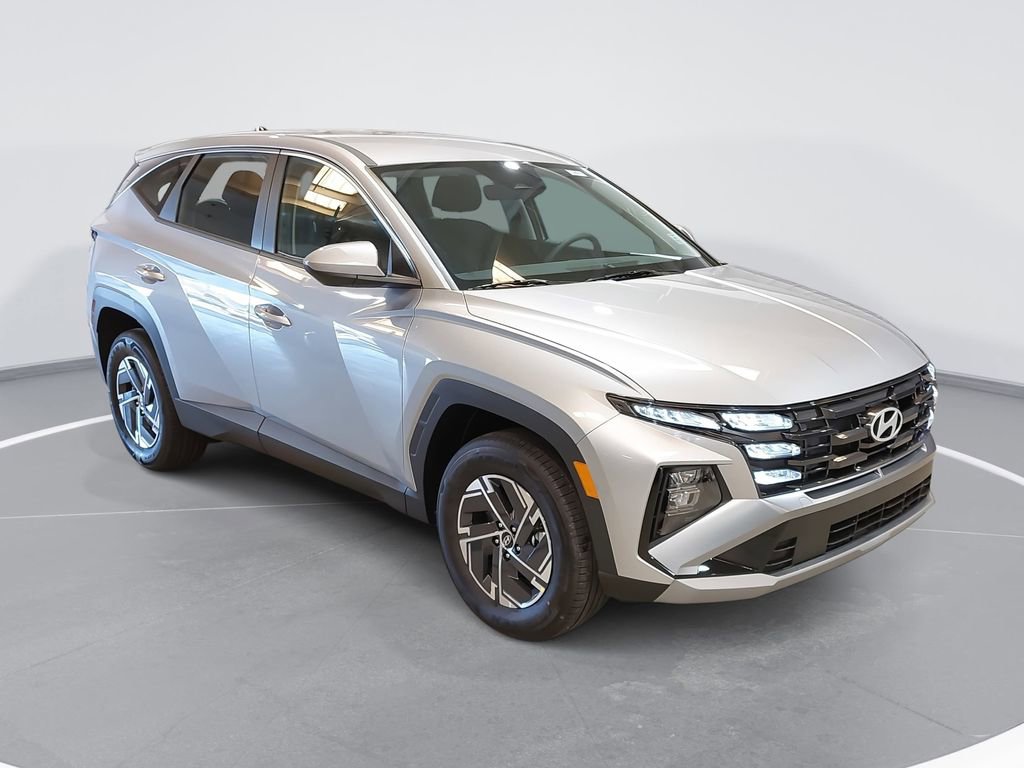 New 2026 Hyundai Tucson Blue SE image 3