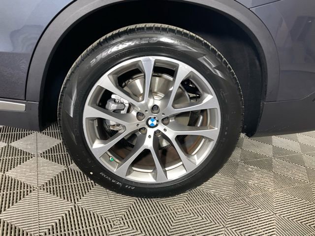 Certified 2022 BMW X5 xDrive40i w/ Parking Assistance Package image 38