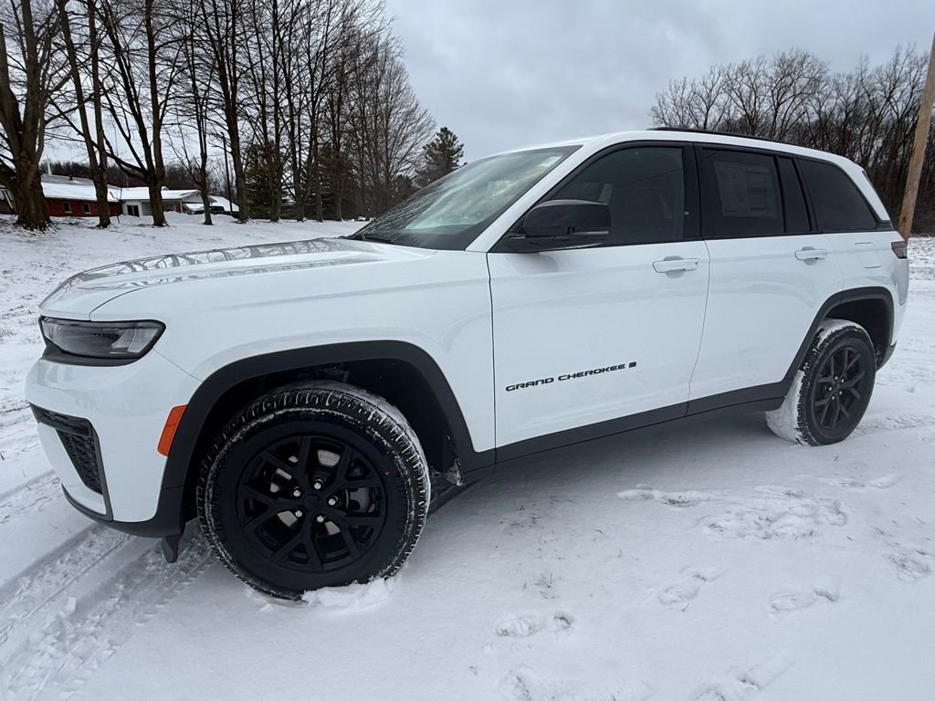 New 2026 Jeep Grand Cherokee Altitude AWD/4WD image 7