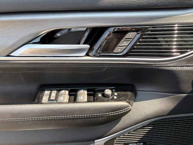 New 2025 Jeep Wagoneer Base w/ Convenience Group I image 9