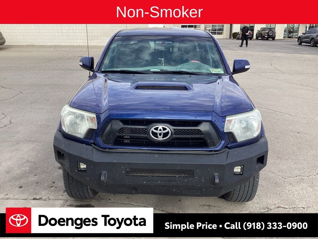 Used 2015 Toyota Tacoma 4x4 Double Cab image 2