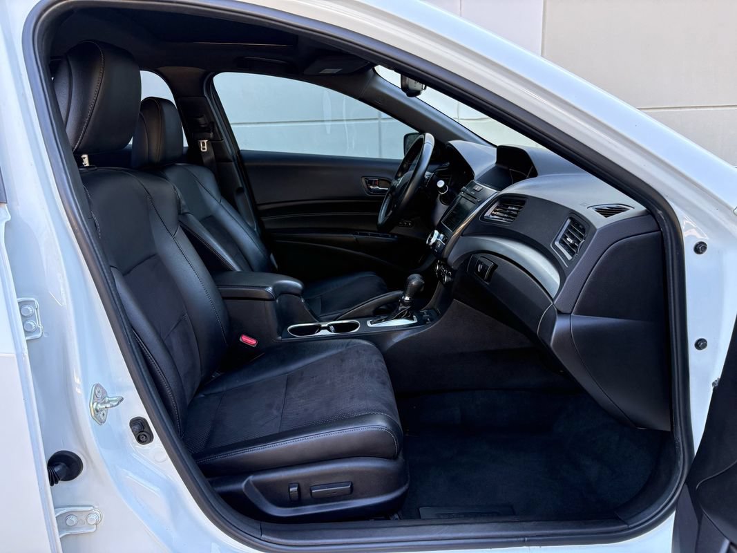 Used 2018 Acura ILX FWD image 30