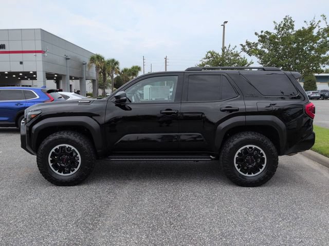 Certified 2025 Toyota 4Runner TRD Off-Road Premium AWD/4WD image 7