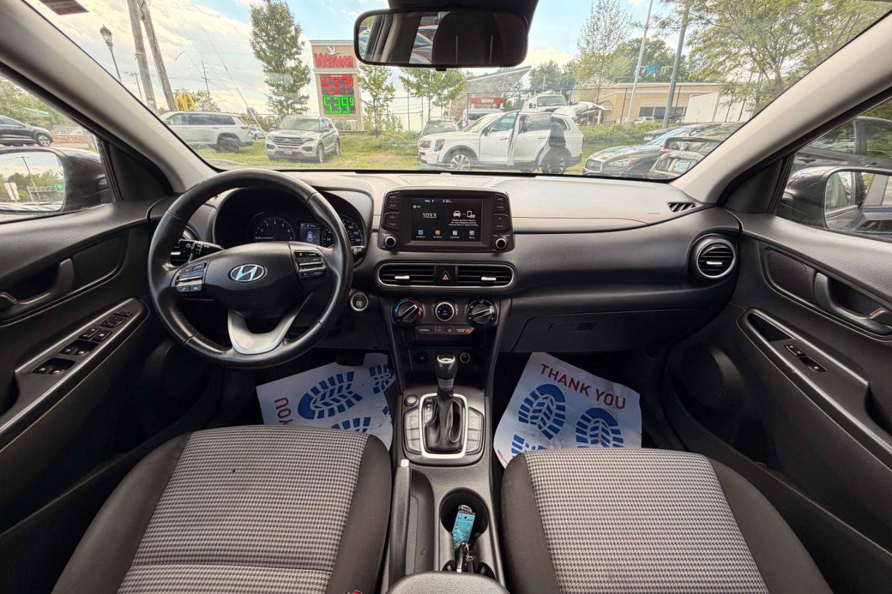 Used 2021 Hyundai Kona SEL FWD image 11