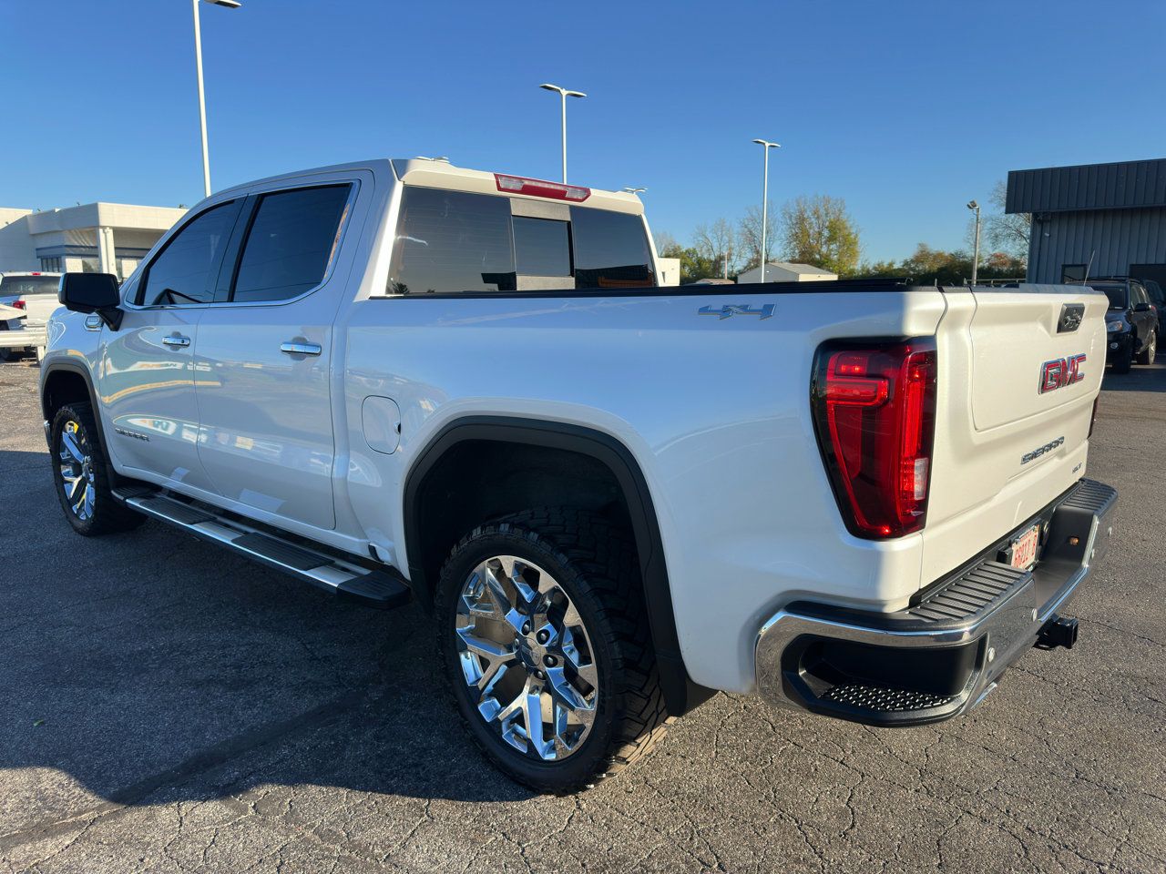 Used 2022 GMC Sierra 1500 SLT image 9