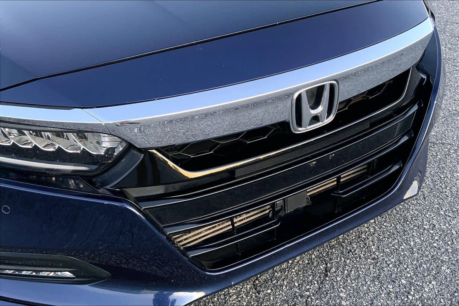 Used 2018 Honda Accord Touring image 29