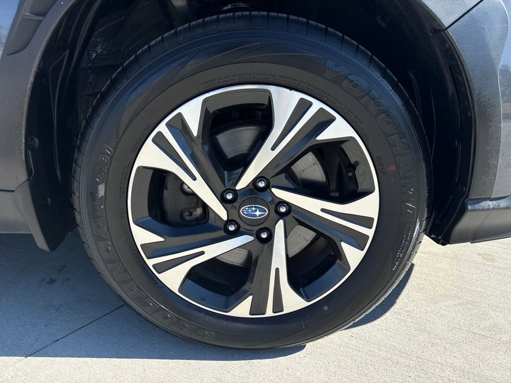 Used 2024 Subaru Crosstrek 2.0i Premium image 11