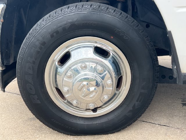 Used 2022 RAM 3500 Tradesman RWD image 16