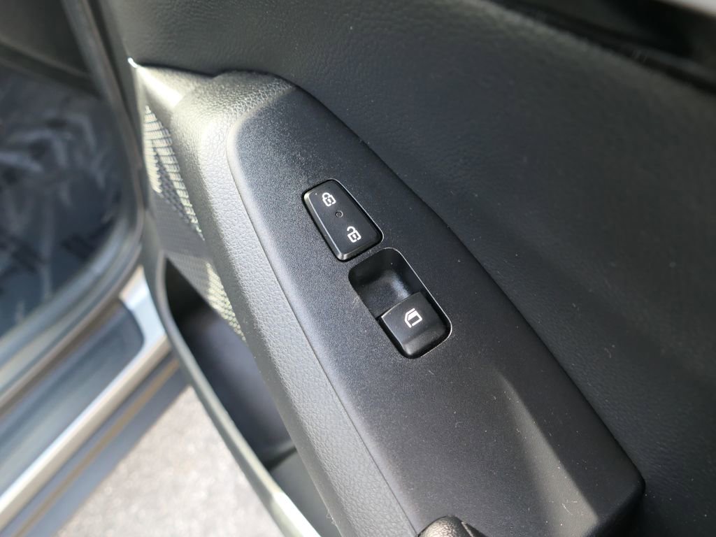 Used 2021 Kia Seltos S image 27