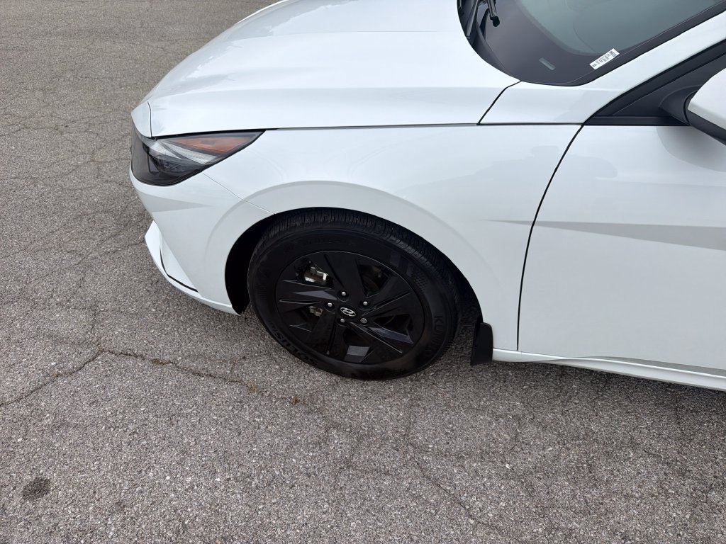 Used 2022 Hyundai Elantra SEL FWD image 10