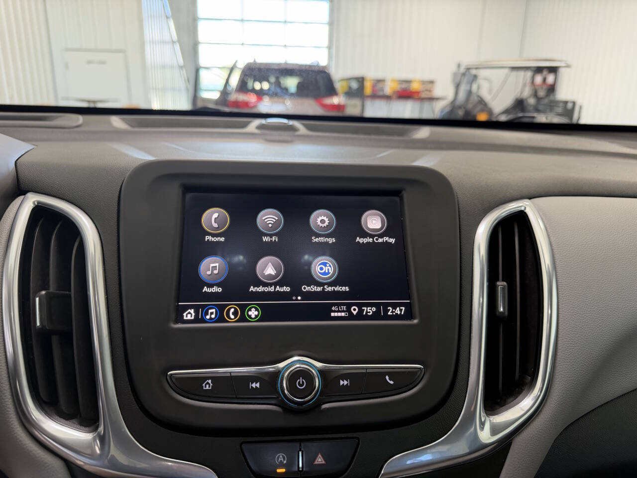 Used 2022 Chevrolet Equinox LS w/ LS Convenience Package AWD/4WD image 17