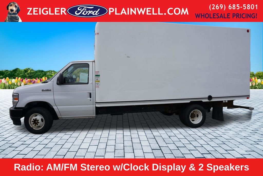 Used 2024 Ford E-450 and Econoline 450 Super Duty RWD image 2