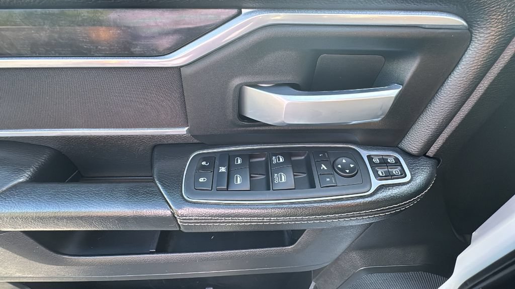 Used 2024 RAM 3500 Big Horn AWD/4WD image 13